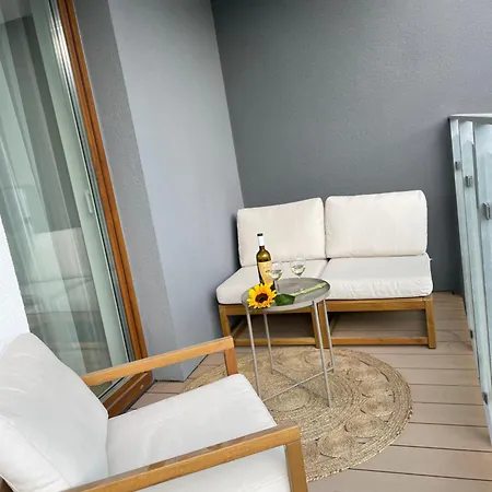 Okopowa 208 Z Garazem Apartmán