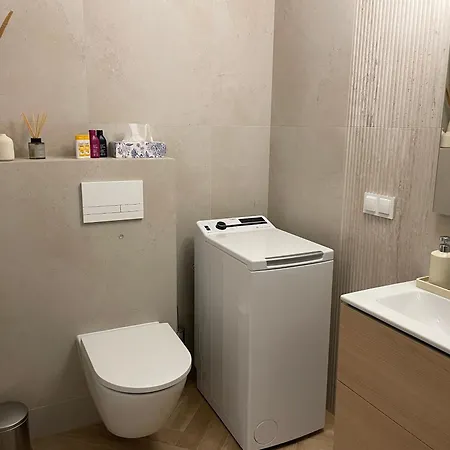 Okopowa 208 Z Garazem Apartmán